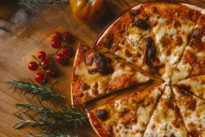 jak zrobić ciasto na pizze