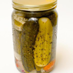 Lista zakupów: 10 produktów, które zawsze warto mieć w spiżarni